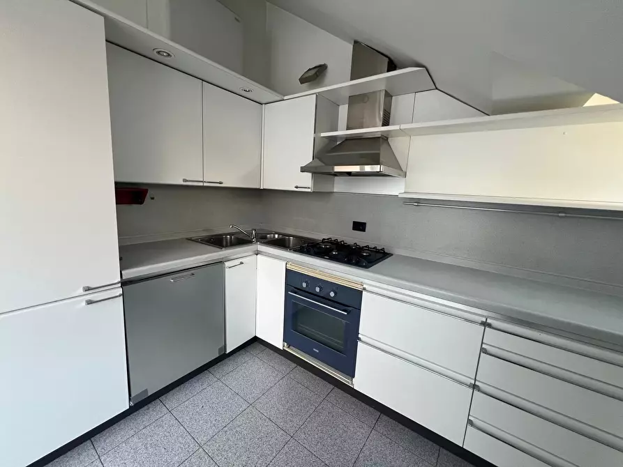 Immagine 19 di Casa trifamiliare in affitto  in Via della Moscova, 10 a Milano