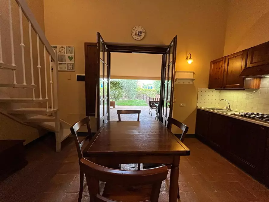 Immagine 7 di Casa trifamiliare in vendita  in Via Aurelia Sud, 55 a San Vincenzo