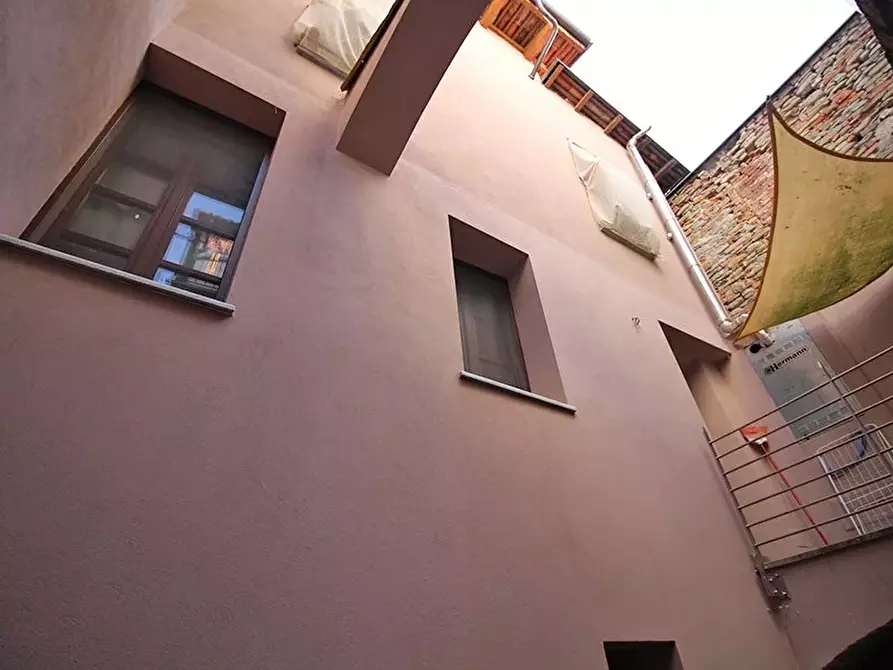 Immagine 8 di Casa trifamiliare in vendita  a Dogliani