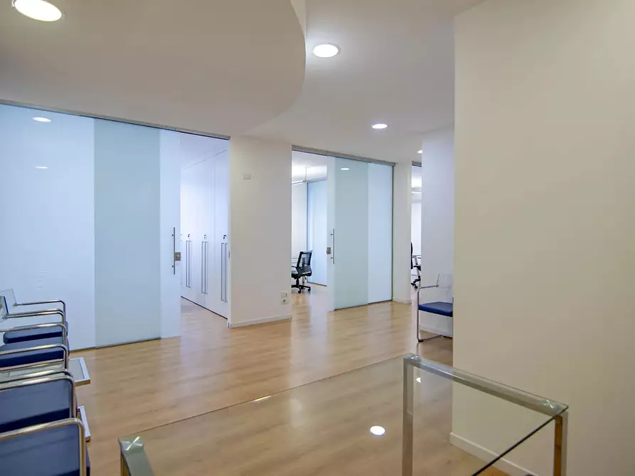 Immagine 1 di Castello in affitto  in Viale dell'Industria 23 a Padova