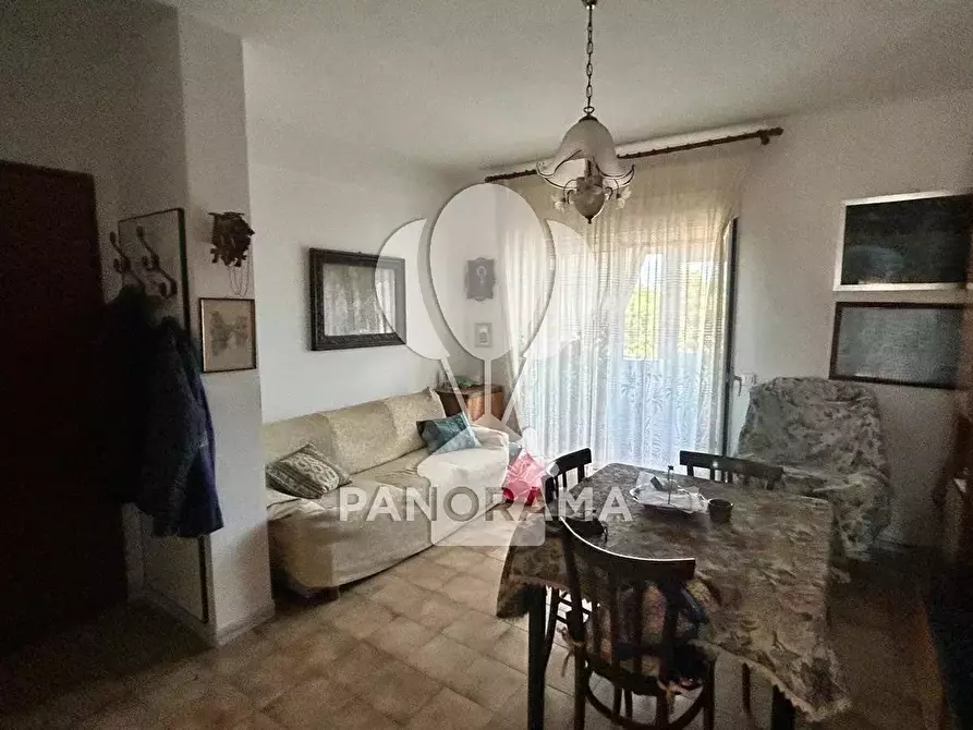 Immagine 9 di Casa trifamiliare in vendita  in Via Vito La Rocca a Alcamo