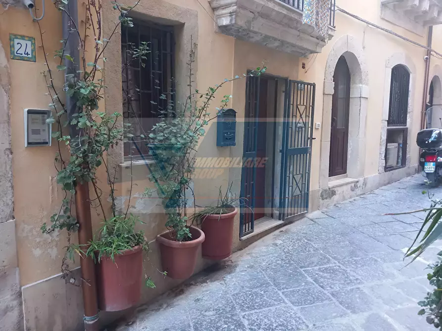 Immagine 5 di Casa trifamiliare in vendita  in via del crocifisso a Siracusa