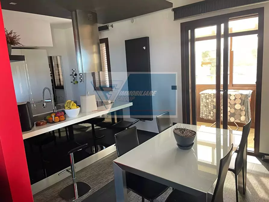 Immagine 5 di Casa trifamiliare in vendita  in Via Capuana a Buccheri