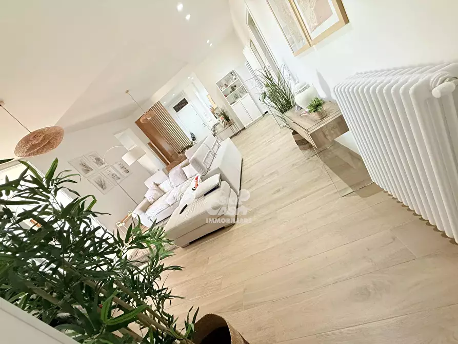 Immagine 17 di Casa trifamiliare in vendita  a Marsala