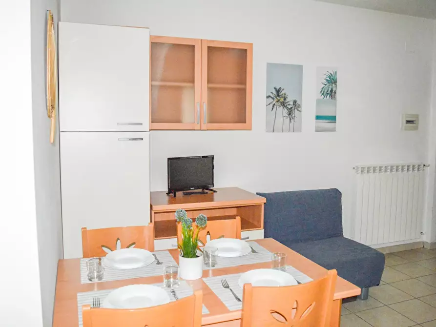 Immagine 2 di Casa trifamiliare in vendita  in via Gabriele D'Annunzio, 209. a Pineto