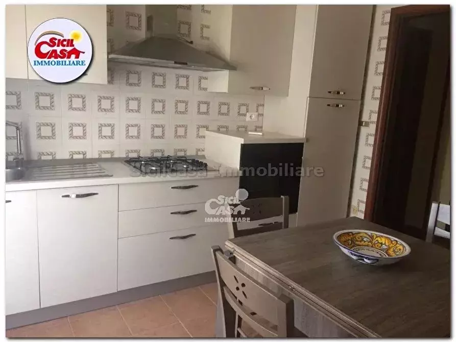 Immagine 7 di Casa trifamiliare in vendita  a Marsala