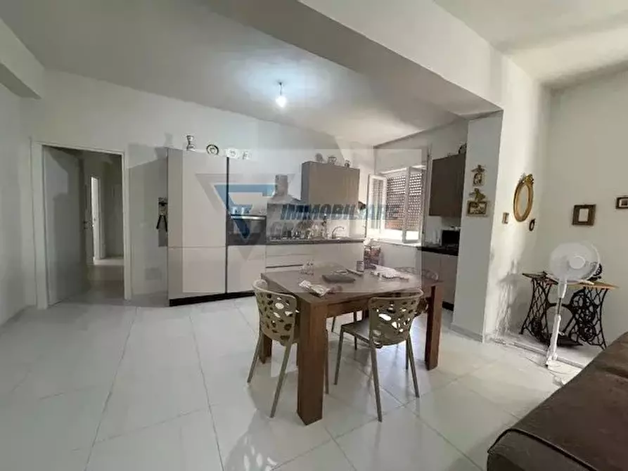 Immagine 9 di Casa trifamiliare in vendita  in Viale Zecchino a Siracusa