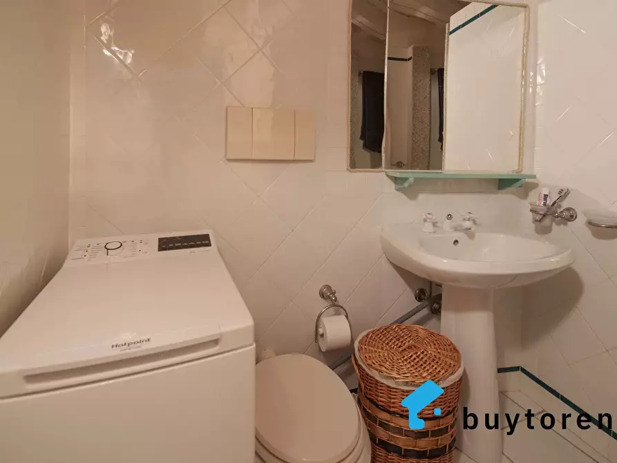 Immagine 21 di Casa trifamiliare in vendita  in Piazza Ginestre a Olbia