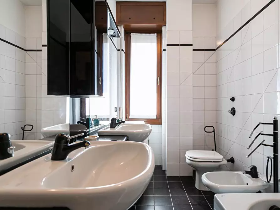 Immagine 16 di Casa trifamiliare in affitto  in via Bartolini, 25. a Milano