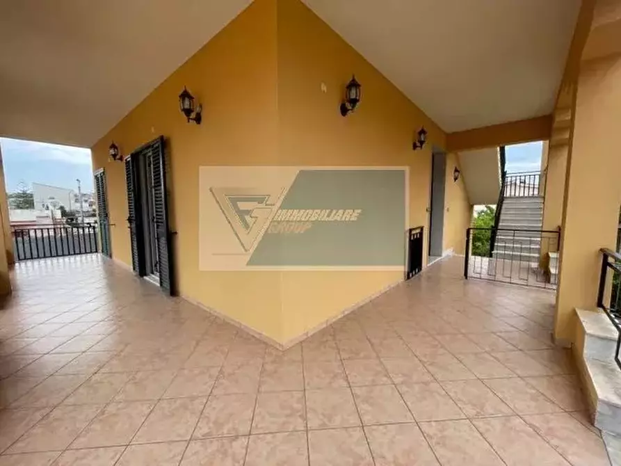 Immagine 11 di Casa trifamiliare in vendita  in Via Brancati a Buccheri