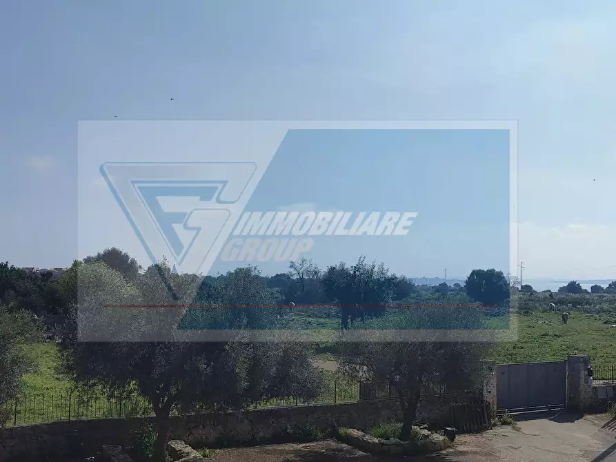 Immagine 1 di Casa trifamiliare in affitto  in Via Monviso a Siracusa