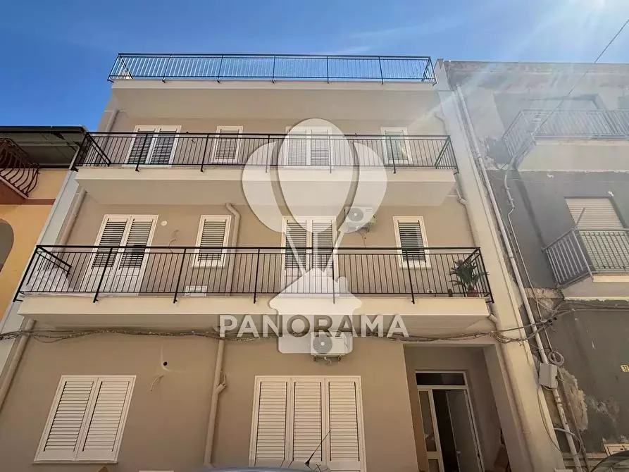 Immagine 1 di Casa trifamiliare in vendita  in Via Colombo a Balestrate