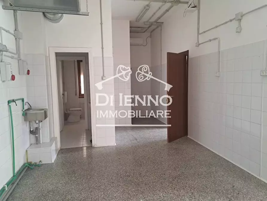 Immagine 2 di Attico in affitto  in Via Lomazzo a Roma