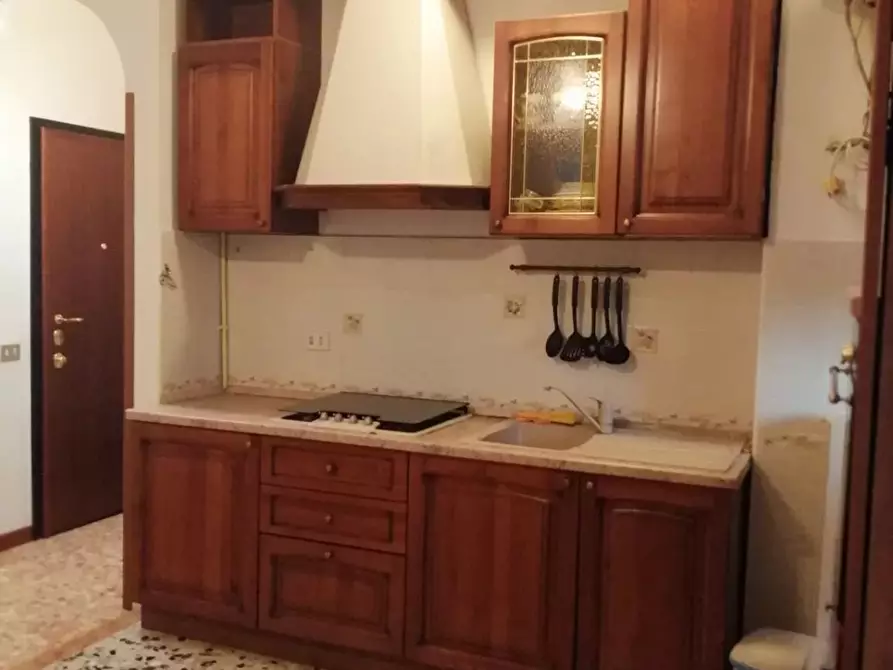 Immagine 13 di Casa trifamiliare in affitto  a Milano