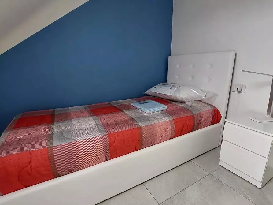 Immagine 8 di Casa trifamiliare in affitto  a Milano
