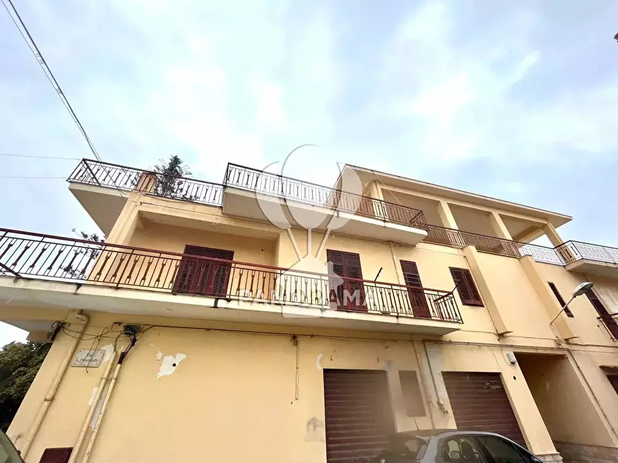 Immagine 37 di Casa trifamiliare in vendita  in Via Luigi Pirandello 5 a Balestrate