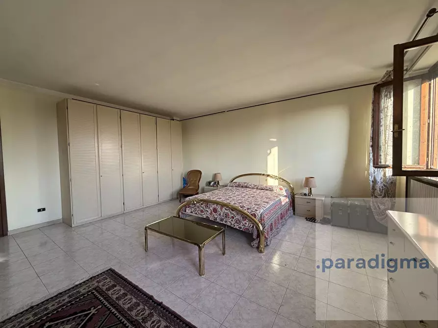 Immagine 9 di Casa trifamiliare in vendita  a Alluvioni Cambio'