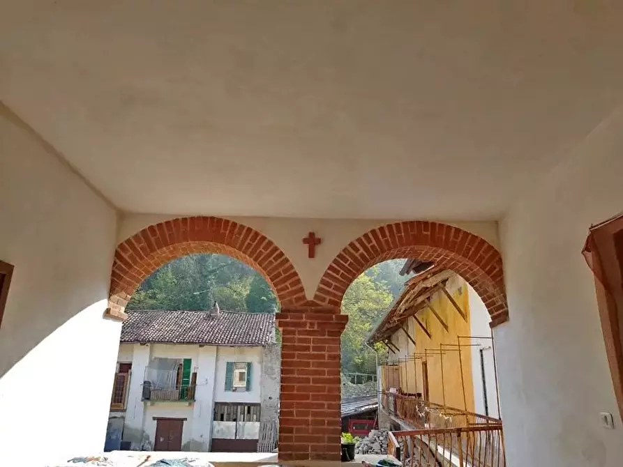 Immagine 13 di Casa trifamiliare in vendita  a Dogliani