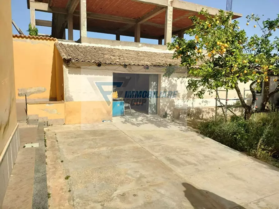 Immagine 2 di Casa trifamiliare in vendita  in Via Siracusa a Siracusa
