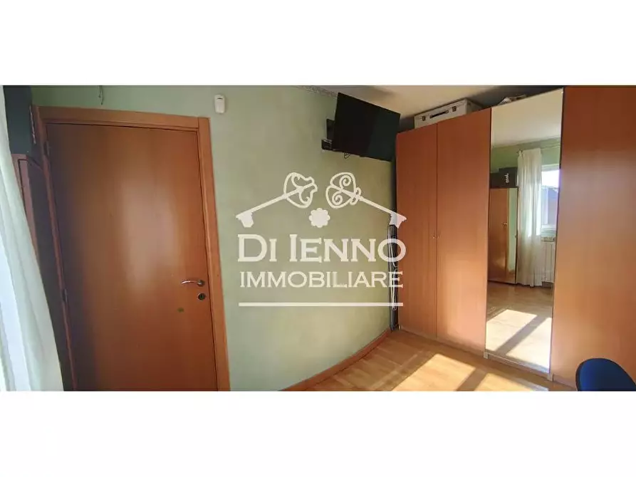 Immagine 28 di Casa trifamiliare in vendita  in Via Mongardino a Roma
