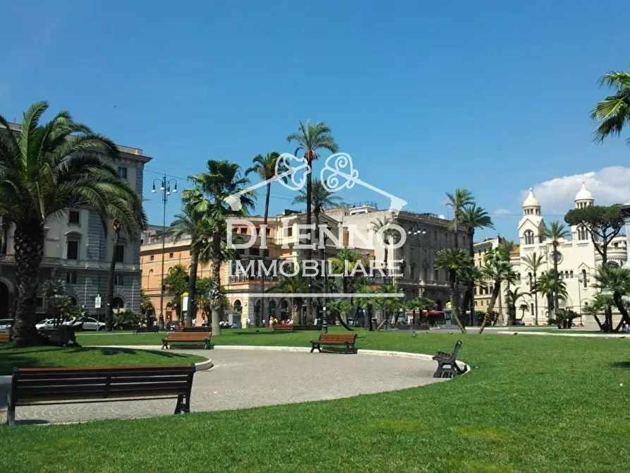 Immagine 1 di Casa trifamiliare in vendita  in Piazza Cavour a Roma