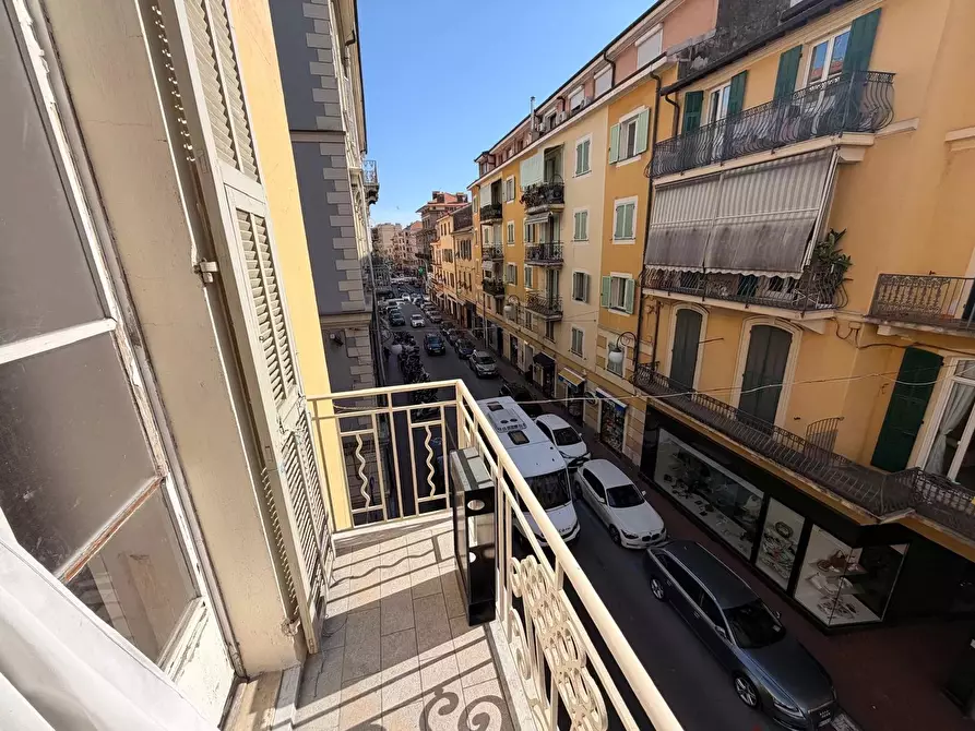 Immagine 5 di Casa trifamiliare in vendita  in Via Cavour, 29 a Ventimiglia