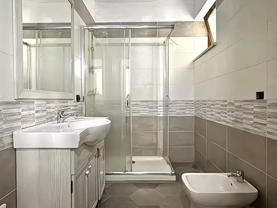 Immagine 10 di Casa trifamiliare in vendita  in Via Donato Bendicenti a Cosenza