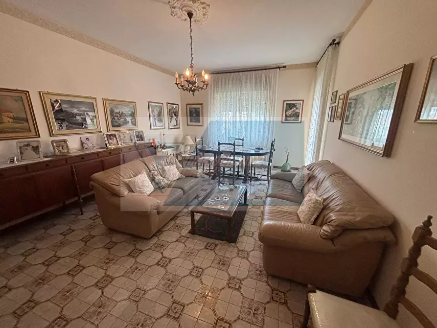 Immagine 5 di Casa trifamiliare in vendita  a Siracusa