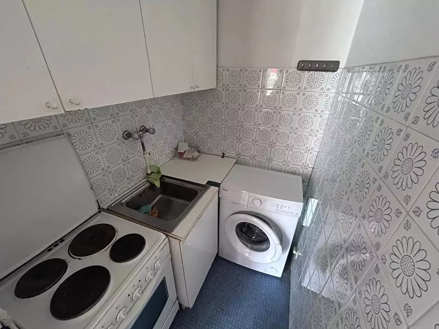 Immagine 8 di Casa trifamiliare in vendita  a Ventimiglia