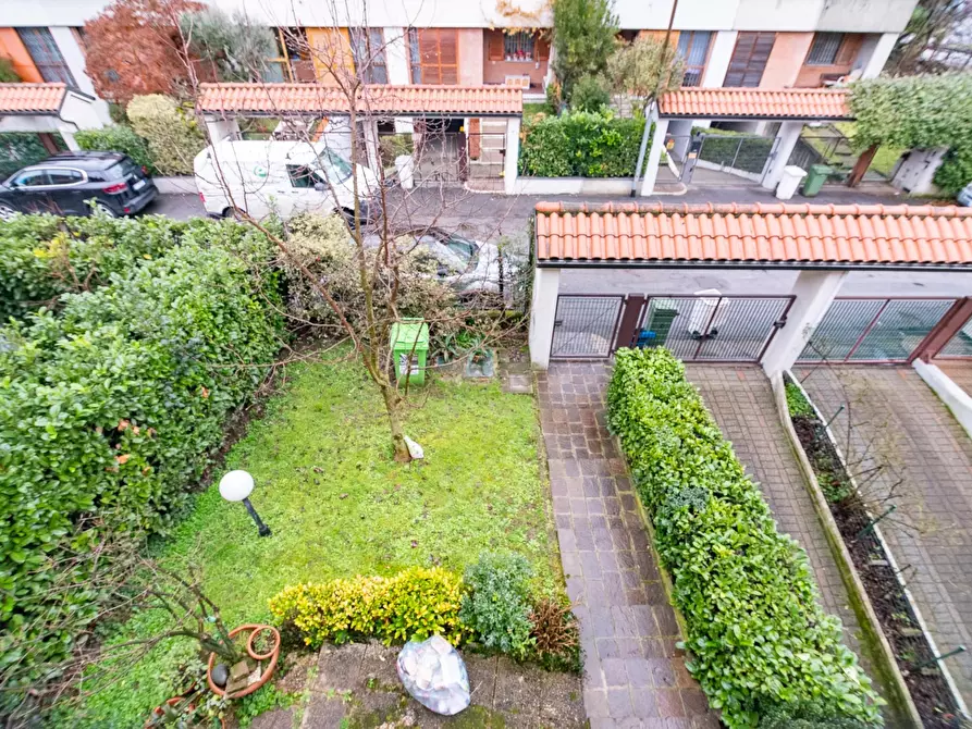 Immagine 40 di Terreno edificabile in vendita  in Via Volturno a Buccinasco