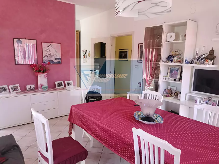 Immagine 7 di Casa trifamiliare in vendita  in Via Pentapoli a Buccheri