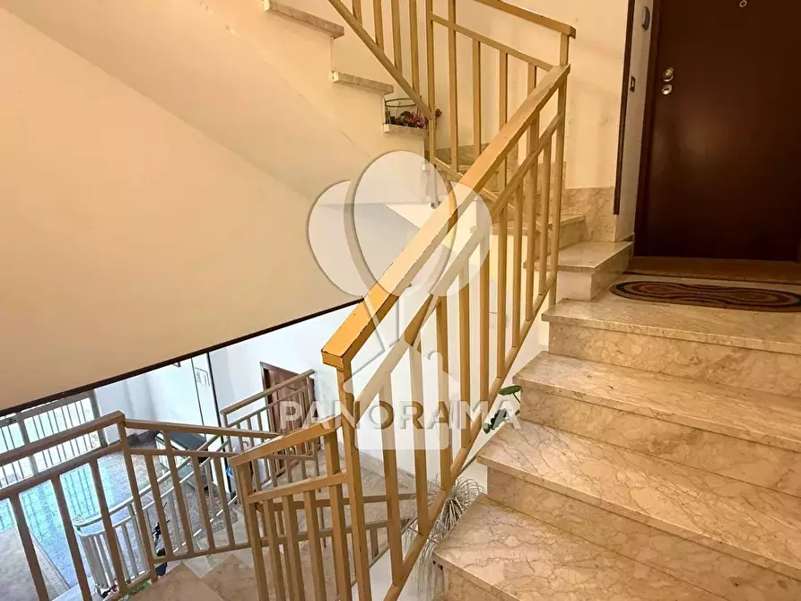 Immagine 25 di Casa trifamiliare in vendita  in Via Portella della Ginestra a Balestrate