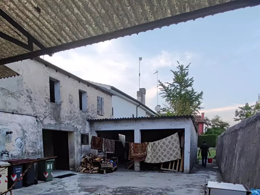 Immagine 12 di Terreno edificabile in vendita  a Vazzola