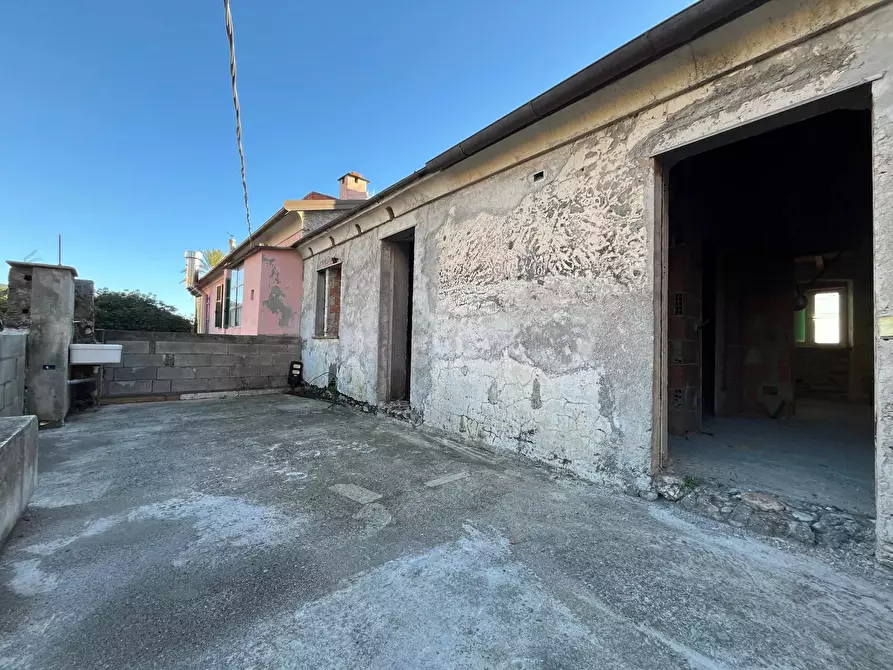 Immagine 4 di Casa trifamiliare in vendita  in Via Aurelia a Lavagna