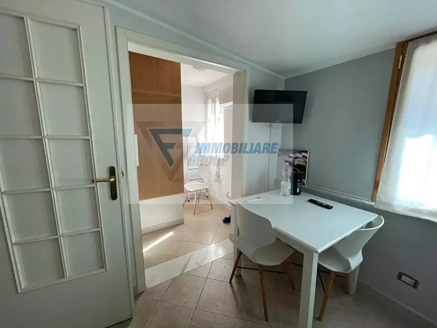 Immagine 3 di Casa trifamiliare in affitto  in Piazza Paolo Bonanno a Siracusa