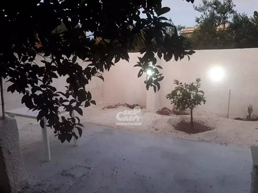 Immagine 50 di Monolocale in vendita  a Marsala