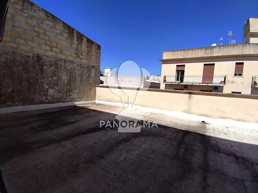 Immagine 24 di Casa trifamiliare in vendita  in Corso dei mille 68 a Alcamo