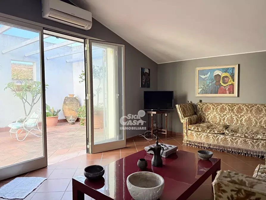 Immagine 17 di Casa trifamiliare in affitto  a Marsala
