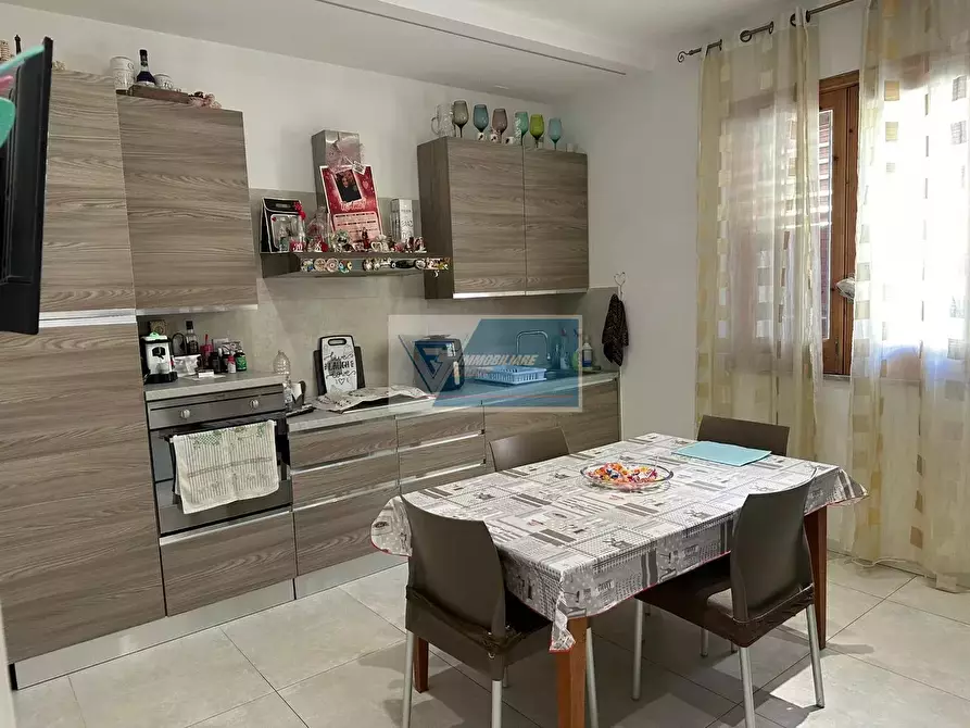 Immagine 8 di Casa trifamiliare in vendita  a Buccheri