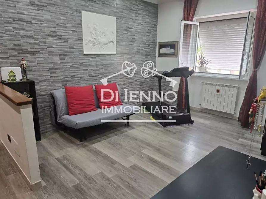 Immagine 14 di Casa trifamiliare in vendita  in Via Visconte Maggiolo a Roma