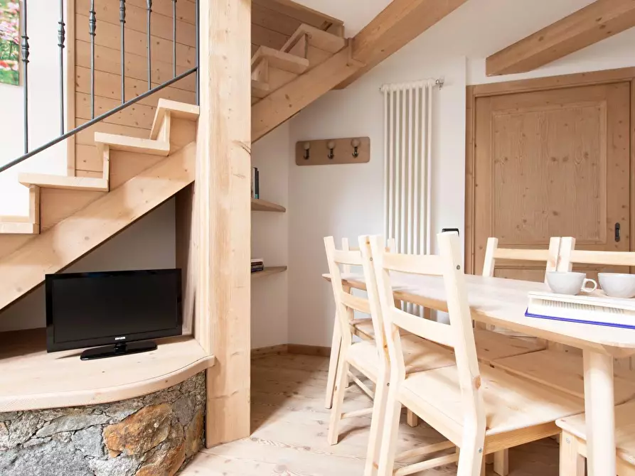 Immagine 13 di Casa trifamiliare in vendita  in Via Roma, 39 a Bormio