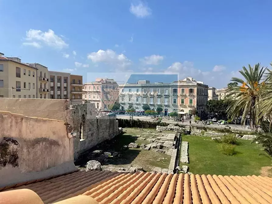 Immagine 51 di Casa trifamiliare in vendita  a Siracusa