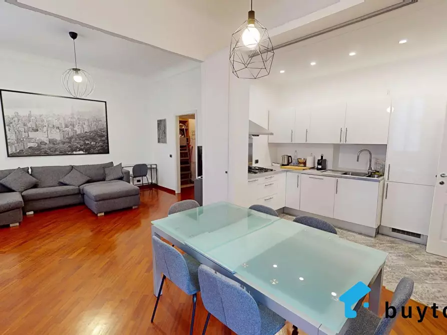 Immagine 1 di Casa trifamiliare in vendita  in Via Archimede, 41 a Milano