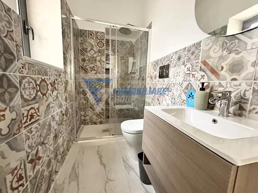 Immagine 3 di Casa trifamiliare in vendita  in Via Giuseppe Privitera a Siracusa