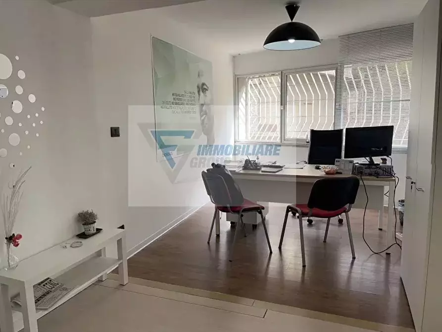 Immagine 20 di Castello in affitto  in Viale Teracati a Siracusa