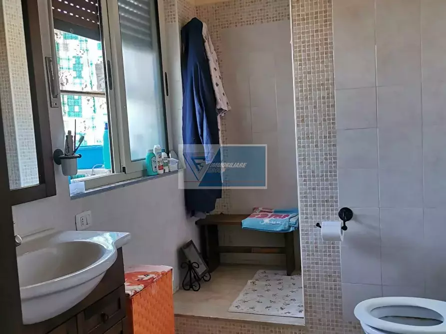 Immagine 10 di Casa trifamiliare in vendita  in VIA TOMMASO EDISON 37 a Buccheri