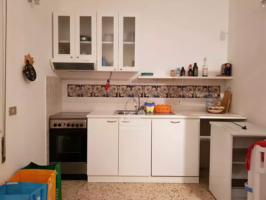 Immagine 11 di Casa trifamiliare in affitto  a Marsala