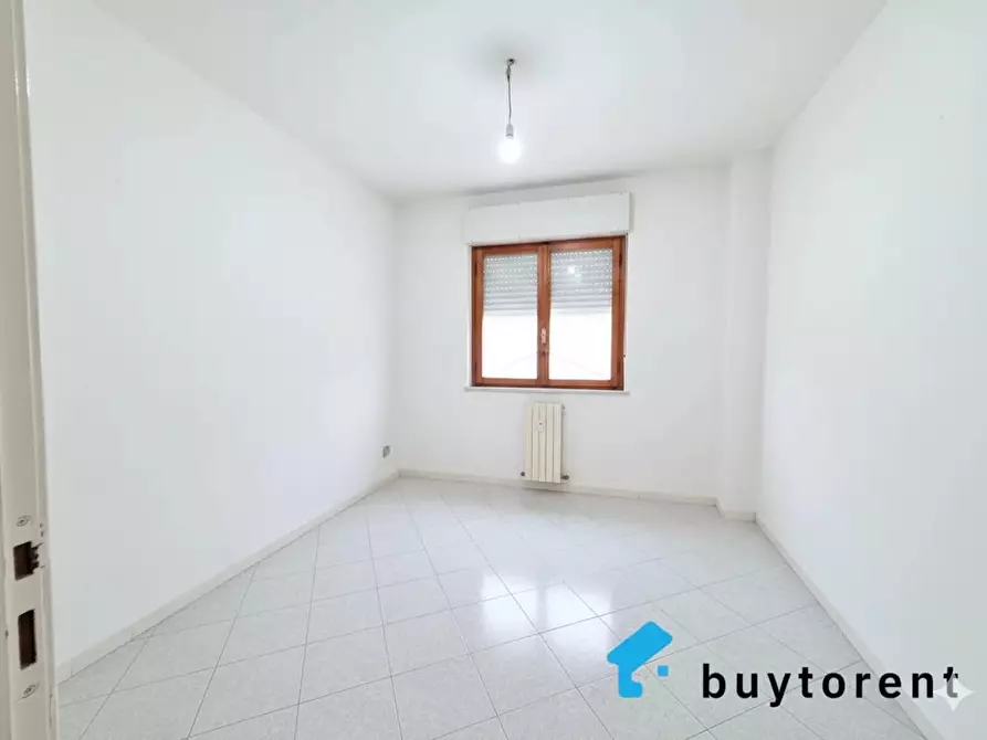 Immagine 9 di Casa trifamiliare in vendita  in Via Monsignor Cogoni, 1 a Oristano