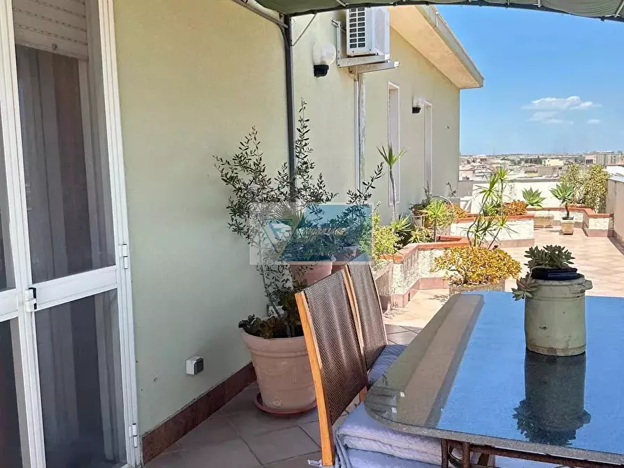 Immagine 2 di Casa trifamiliare in vendita  a Buccheri