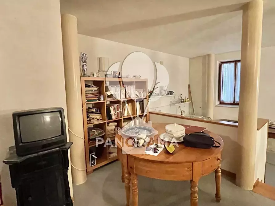 Immagine 10 di Casa trifamiliare in vendita  in via XI Febbraio a Alcamo